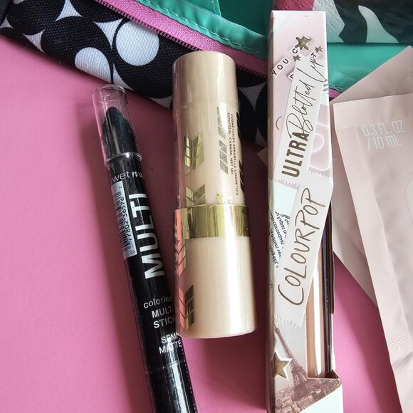 Purrfect Glam Kit – Teen Zebra Edition - Picture 3 of 9